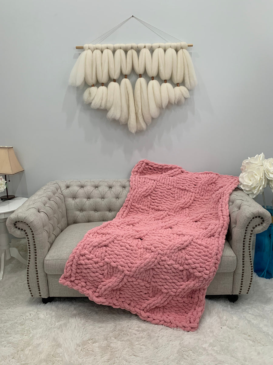 Chunky Knit Chenille Yarn blanket BeCozi