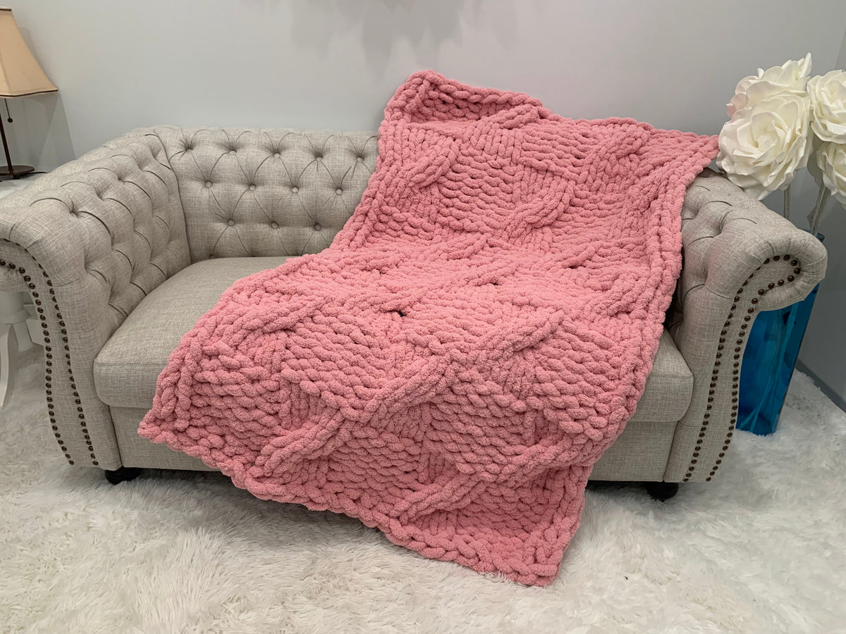 Chunky Knit Chenille Yarn blanket BeCozi