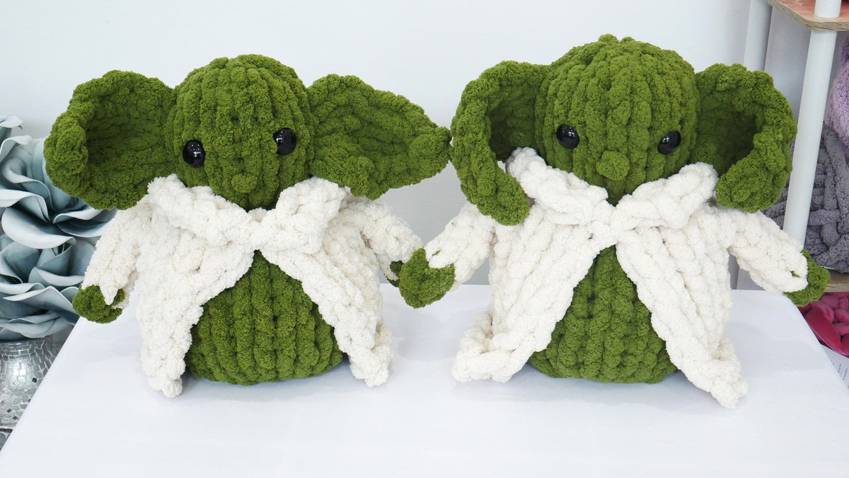 BABY YODA, Tutorial or Pattern – BeCozi
