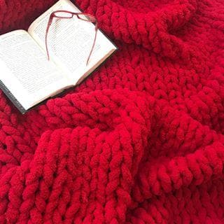 DIY Knit Kit, Blanket 40x60. Super Chunky Chenille yarn & Giant Wooden  Needles