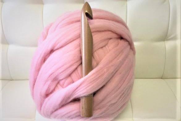 bulky weight yarn hook Crochet hook, US size 20