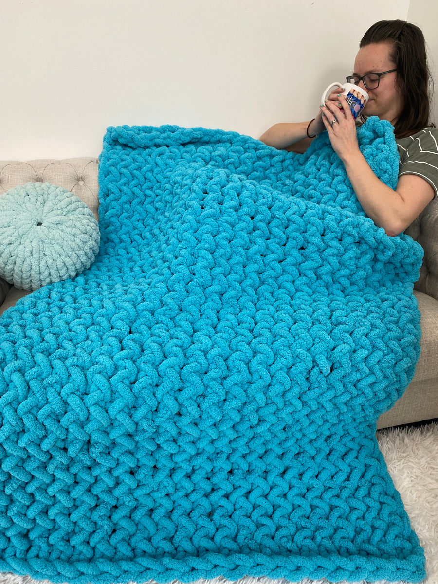 Chunky Knit Vegan Yarn blanket BeCozi