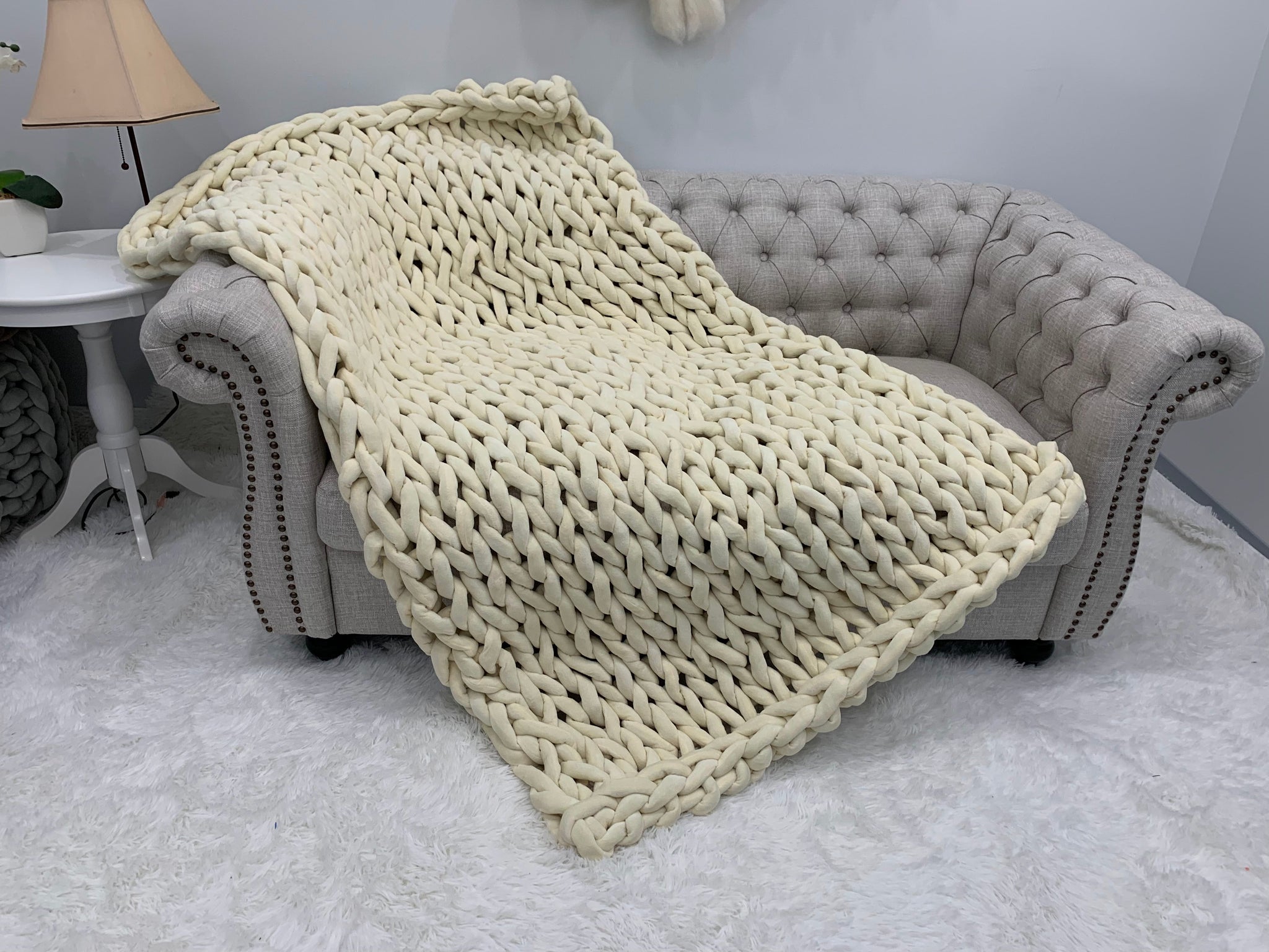 Plush and Lush Velvet Yarn, 1 inch thick – BeCozi