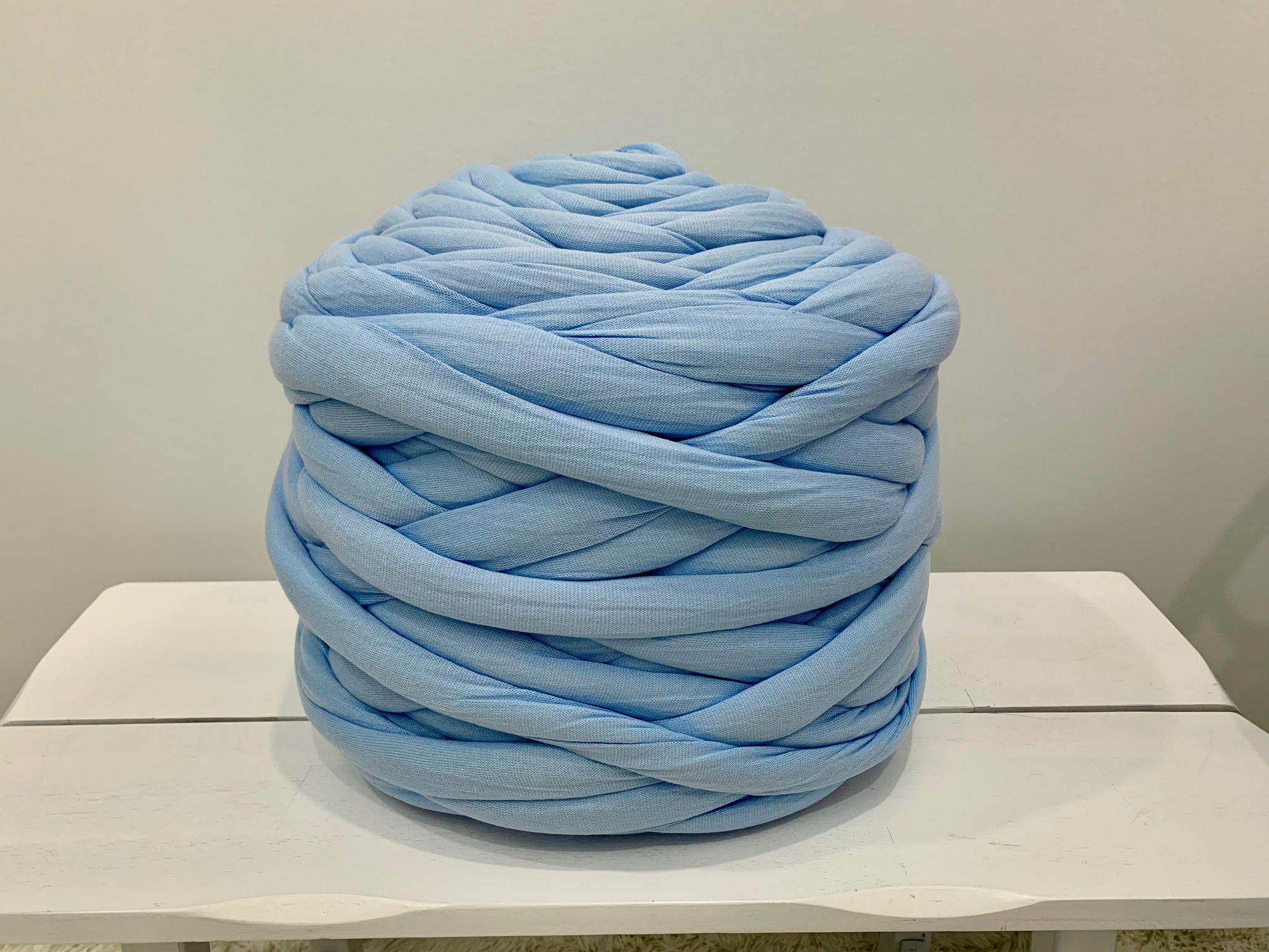 Chunky Knit Pouf/Ottoman, Cotton tube yarn – BeCozi