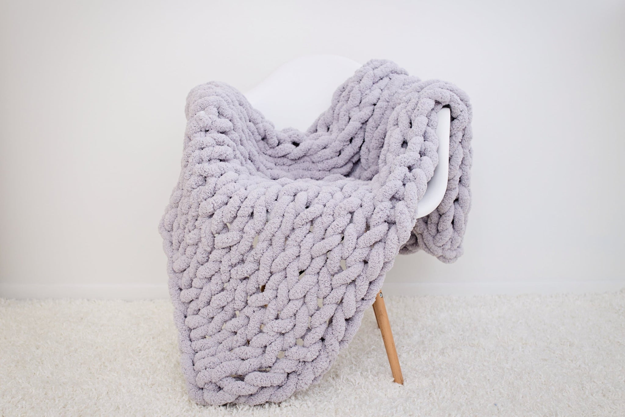DIY Knit Kit, Blanket 40x60. Super Chunky Chenille yarn & Giant Wooden  Needles – BeCozi