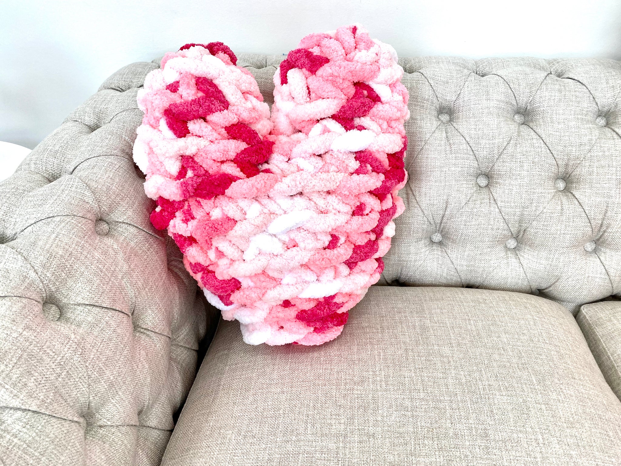 Heart Pillow, Hand crochet, Chenille yarn, Video Tutorial – BeCozi