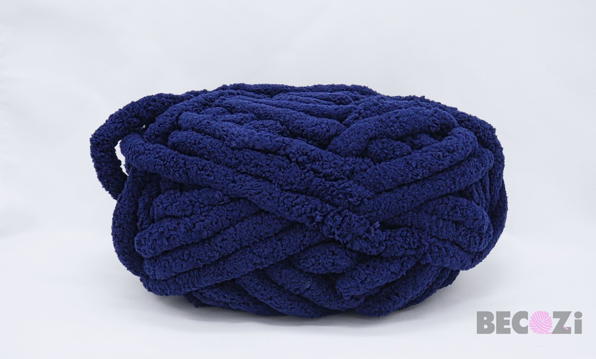 Villanova Super Chunky Cables Embroidered V Blanket – Custom