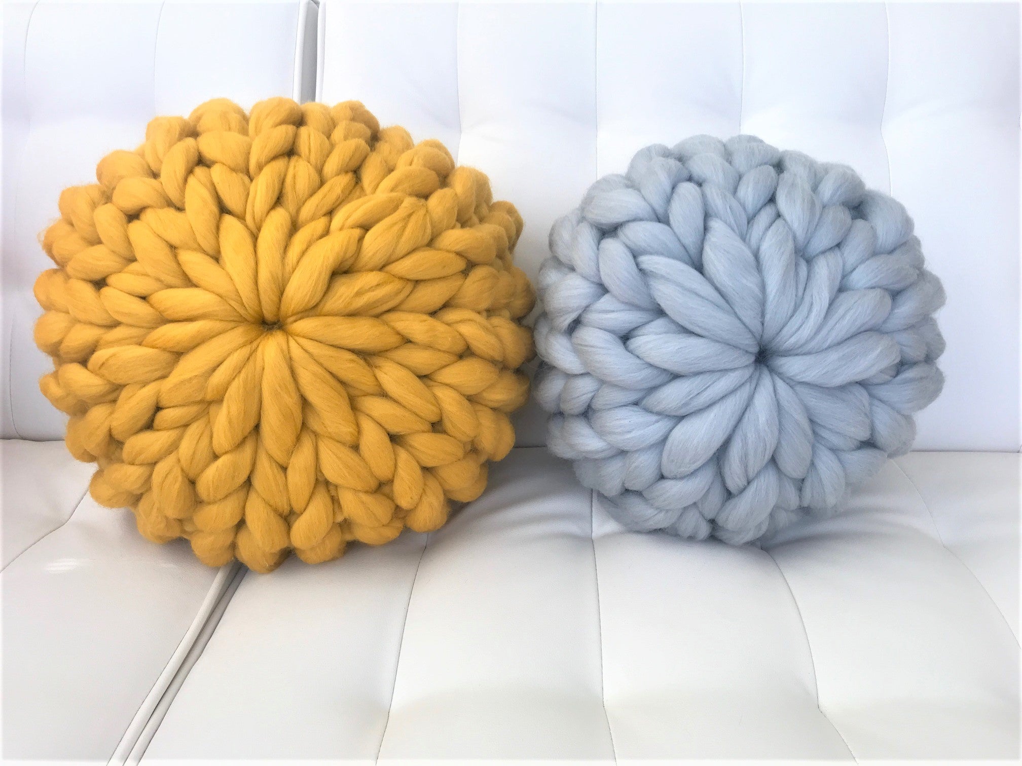 DIY Knit kit for a Round PIllow – BeCozi
